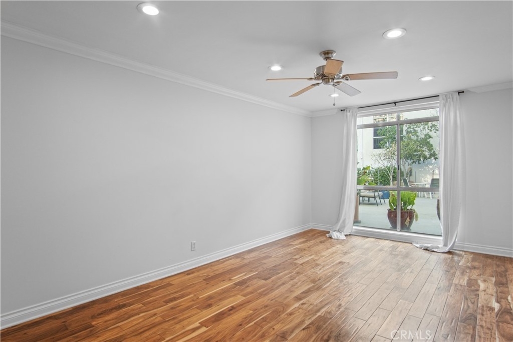 7260 Hillside Avenue - Photo 19