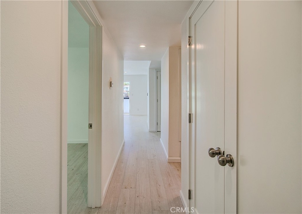 231 W Escalones - Photo 13