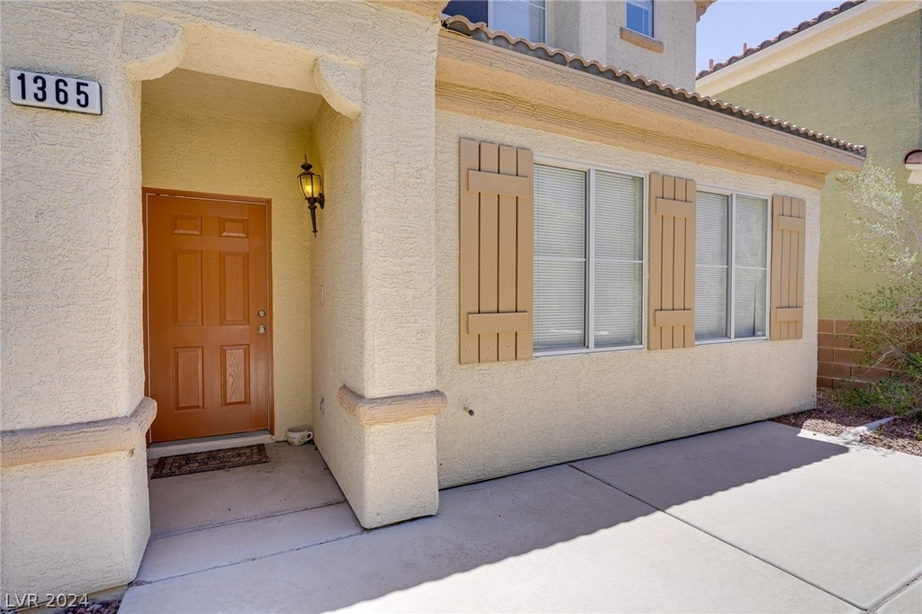 1365 Paseo Granada Street - Photo 7