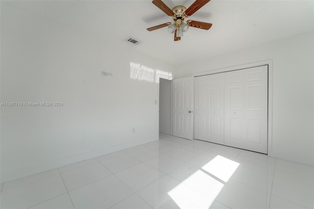 5273 Nw 5th St - Photo 8