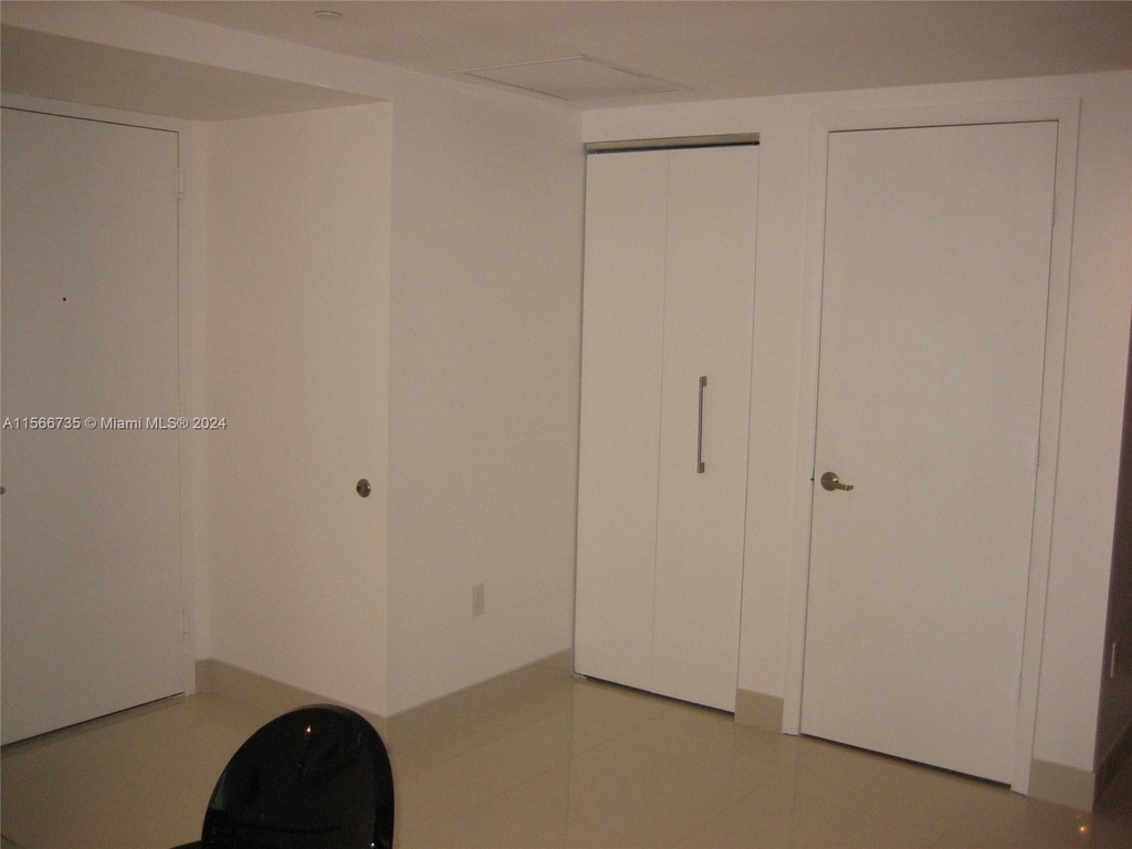 485 Brickell Ave - Photo 14