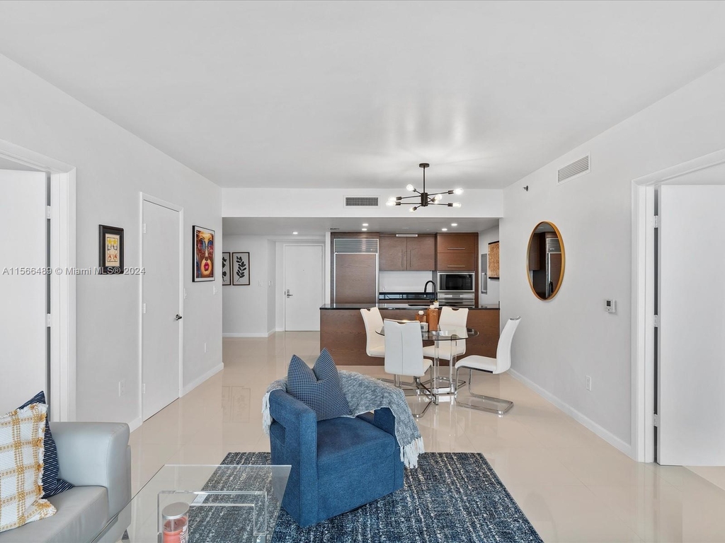 465 Brickell Ave - Photo 7