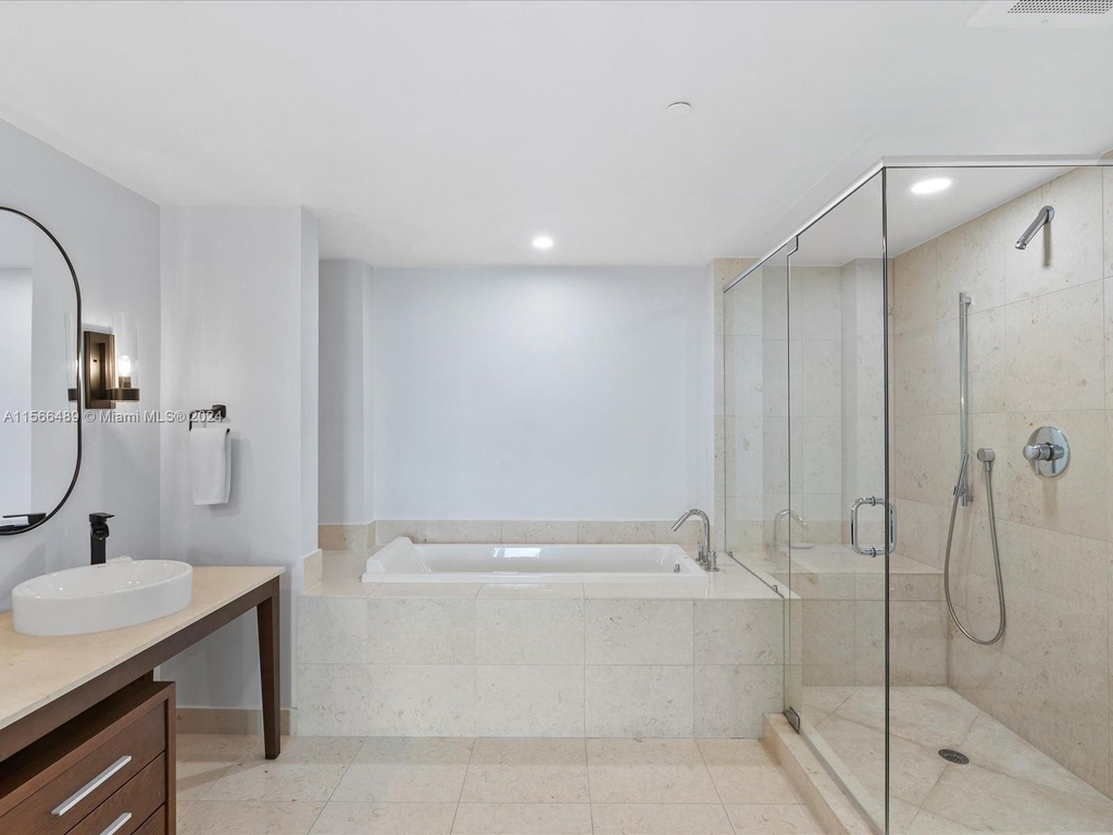 465 Brickell Ave - Photo 21