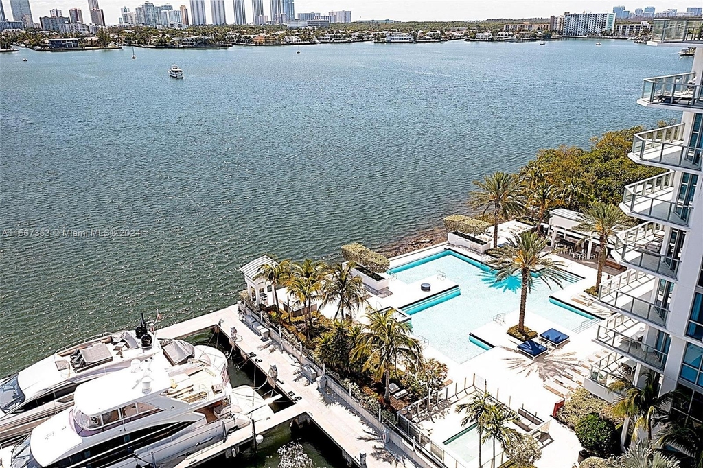 17111 Biscayne Blvd - Photo 40