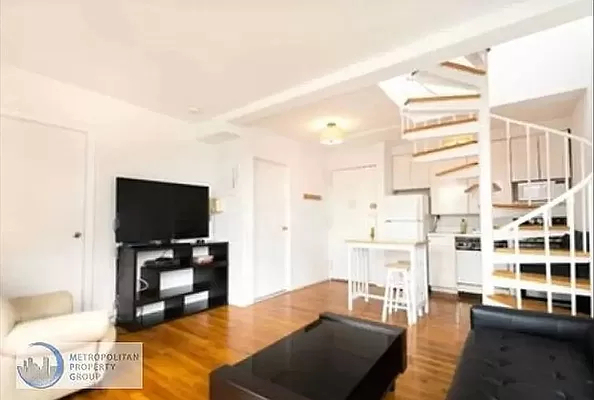 259 Elizabeth Street - Photo 3