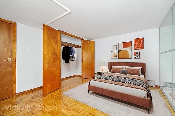 212 East 10th Street - Photo 7