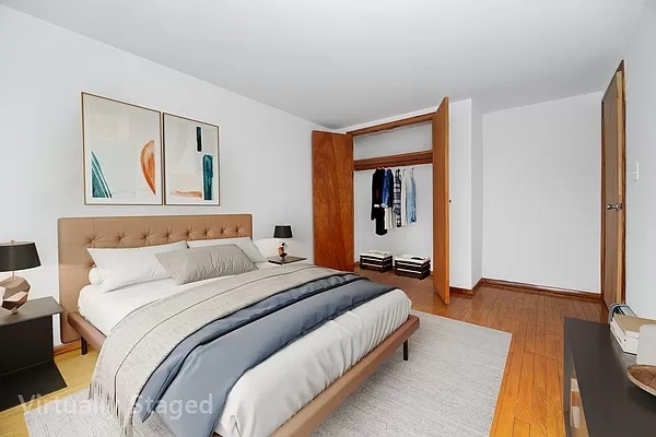 212 East 10th Street - Photo 6