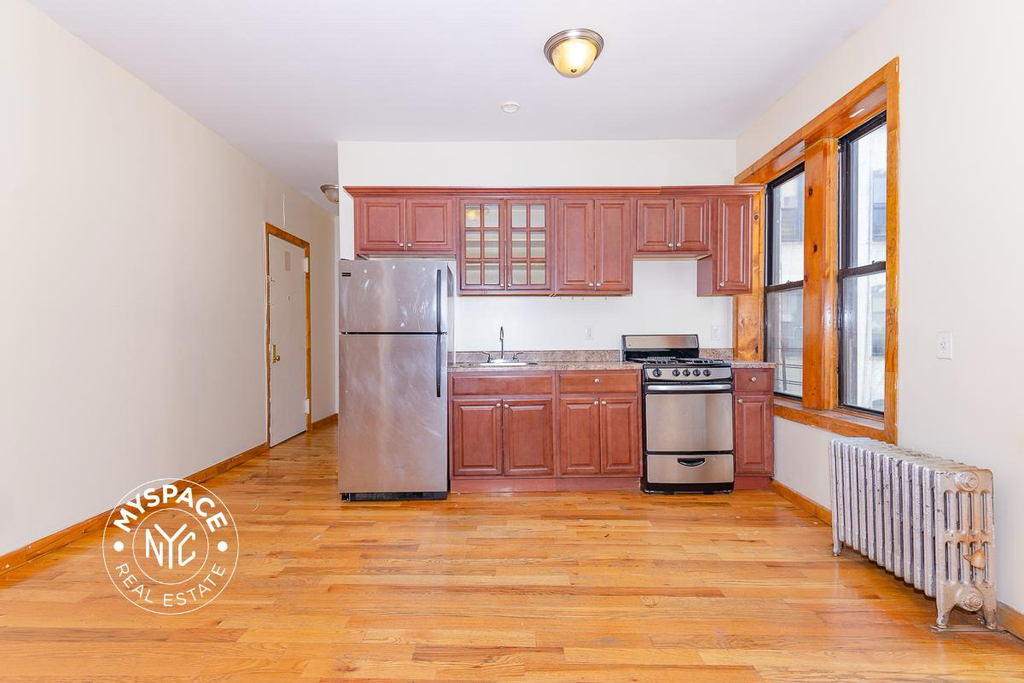 1497 Carroll Street - Photo 0