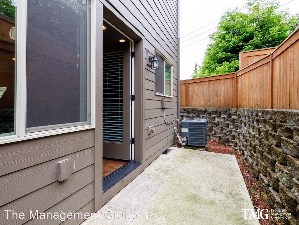 4105 Ne St. Johns Rd - Photo 4