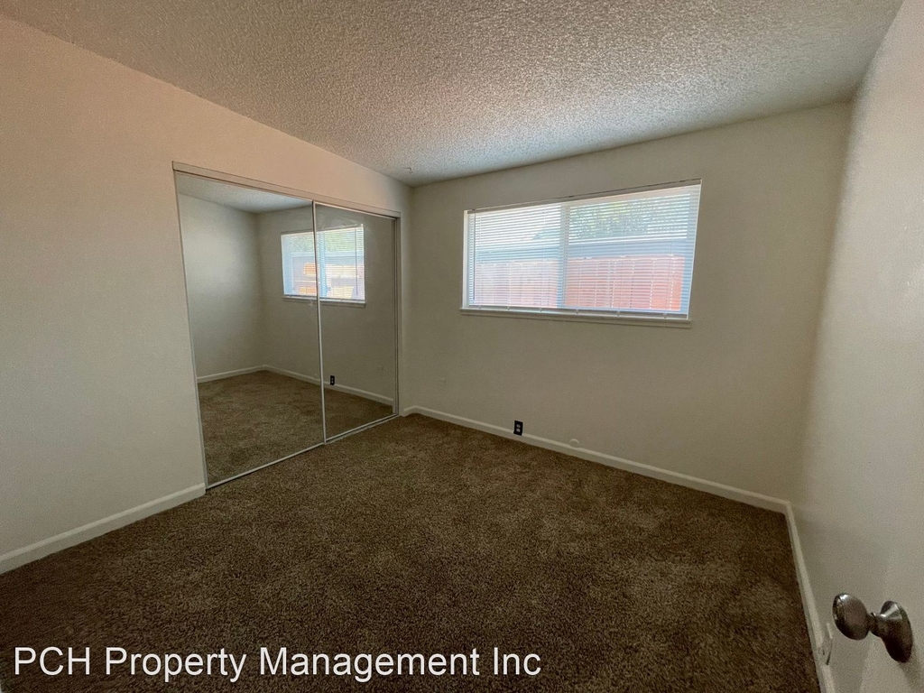 5226 Keystone Avenue - Photo 6