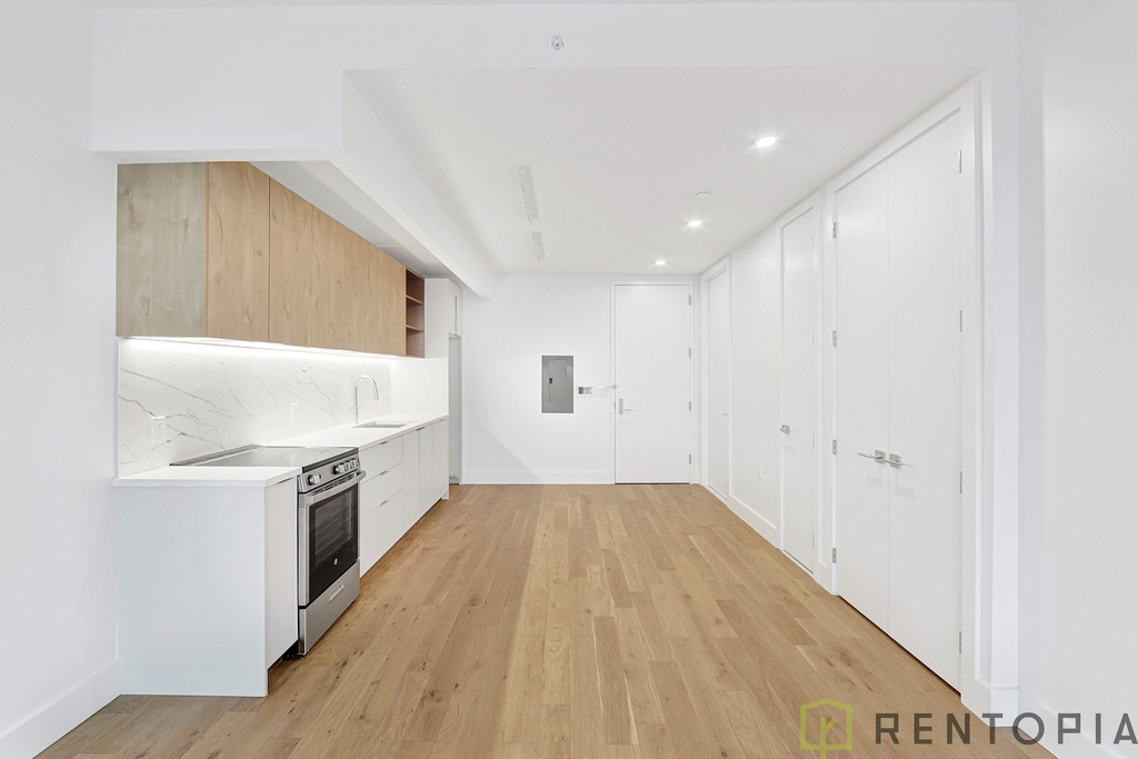 597 Grand Street - Photo 6