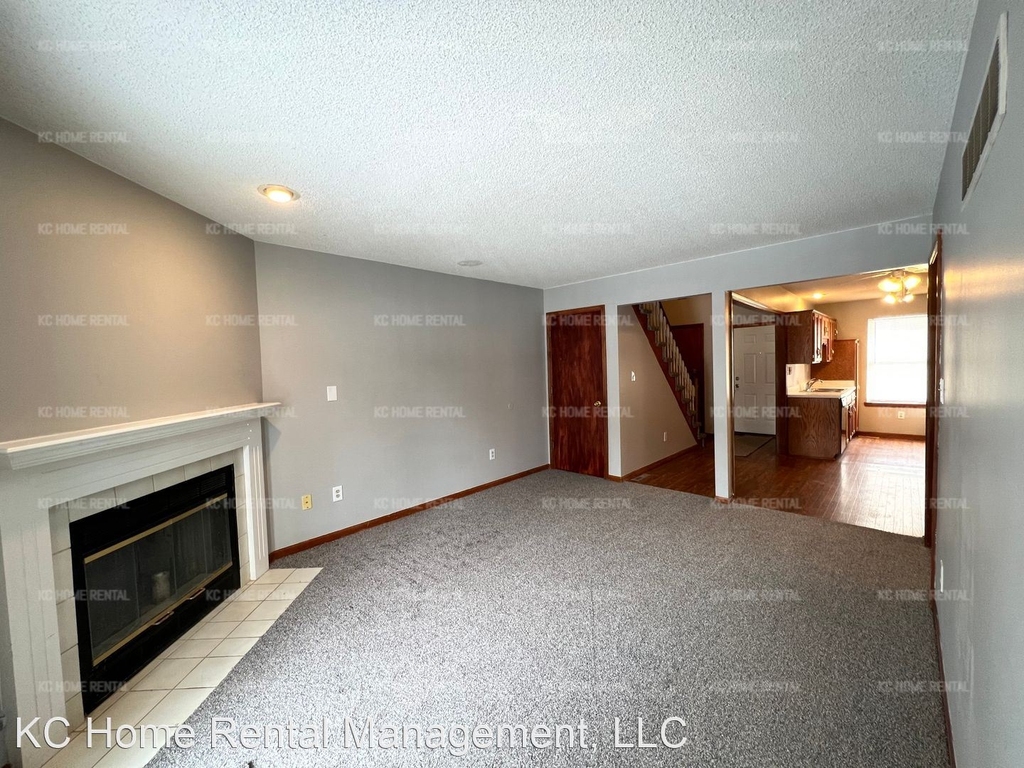 8002 Nw 79th Place - Photo 76