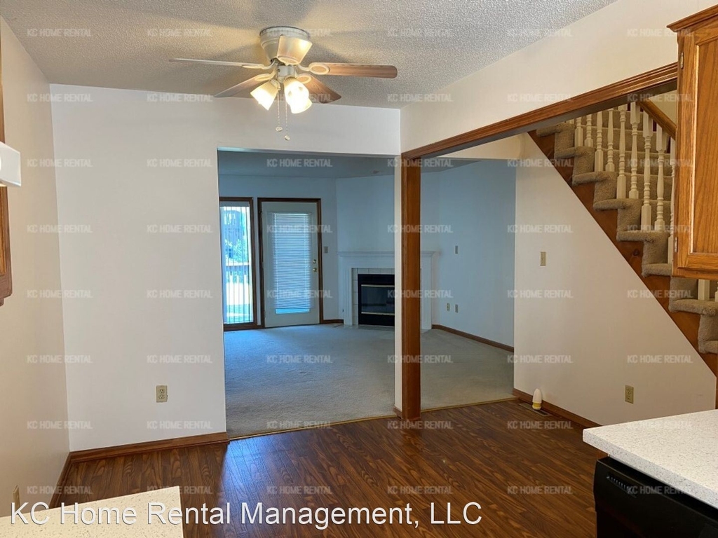 8002 Nw 79th Place - Photo 18