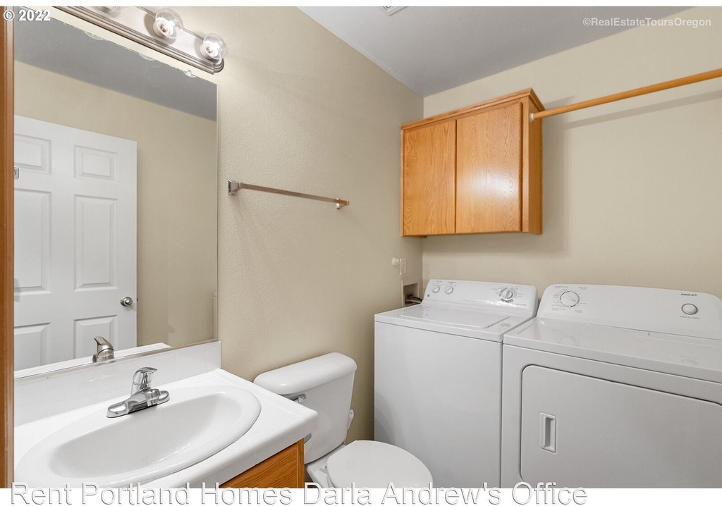 2239 Hawthorne St Apt 14 - Photo 4