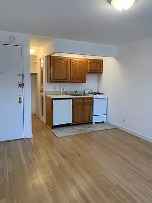 220 First Avenue - Photo 5