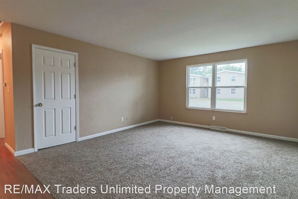 2032 Westgate Dr. - Photo 11