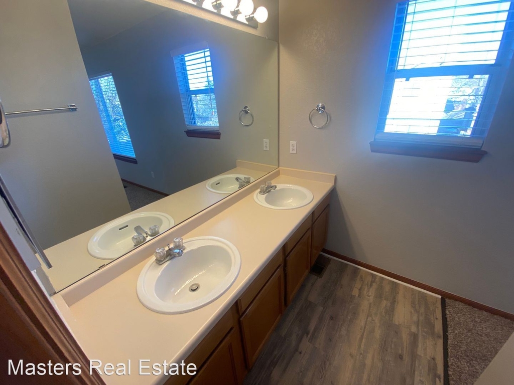 8886 Clover Meadow Ln - Photo 9