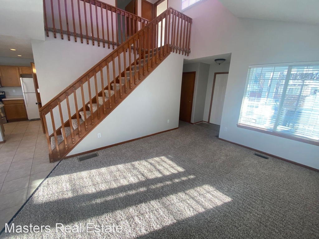 8886 Clover Meadow Ln - Photo 2