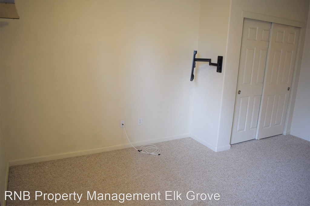 5201 Laguna Oaks Drive #200 - Photo 6