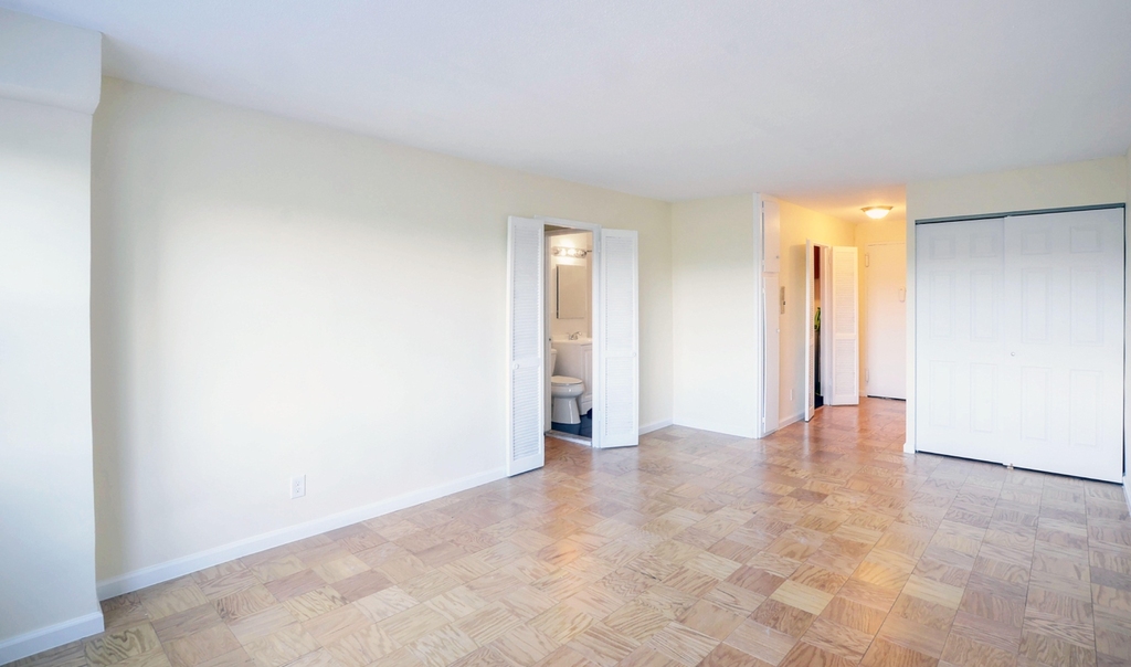 1380 Riverside Drive - Photo 1