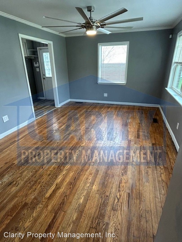 1900 Westside Drive Nw - Photo 2