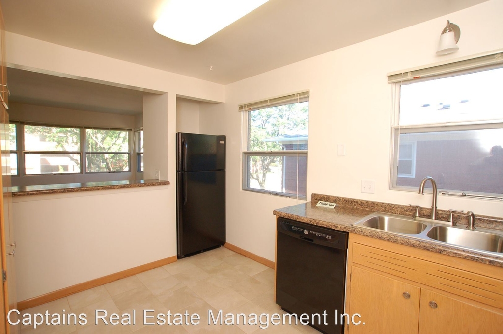 505 Midvale Ave - Photo 5