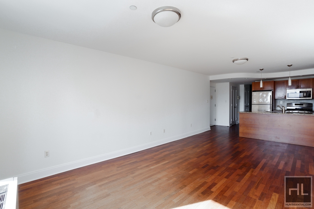 721 Flushing Avenue - Photo 3