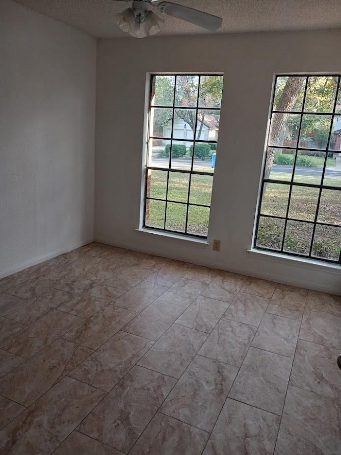 3206 W Fort Worth Trl - Photo 4