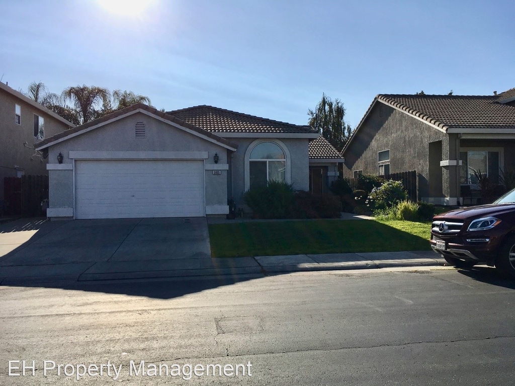 5805 Livorno Way - Photo 0