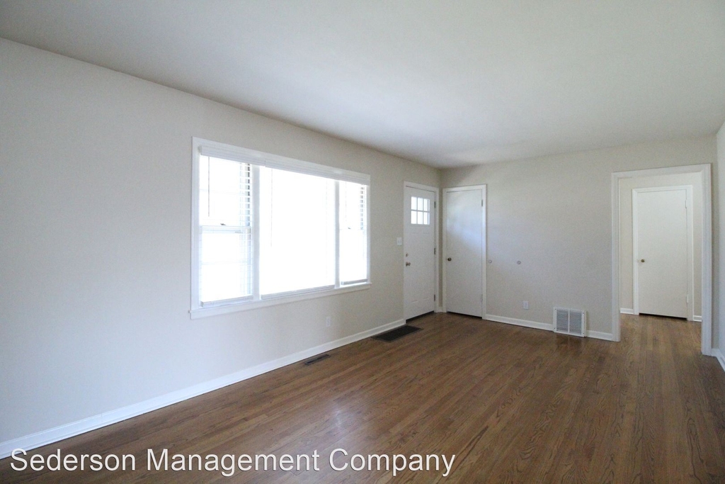 5901 W 57th St - Photo 3