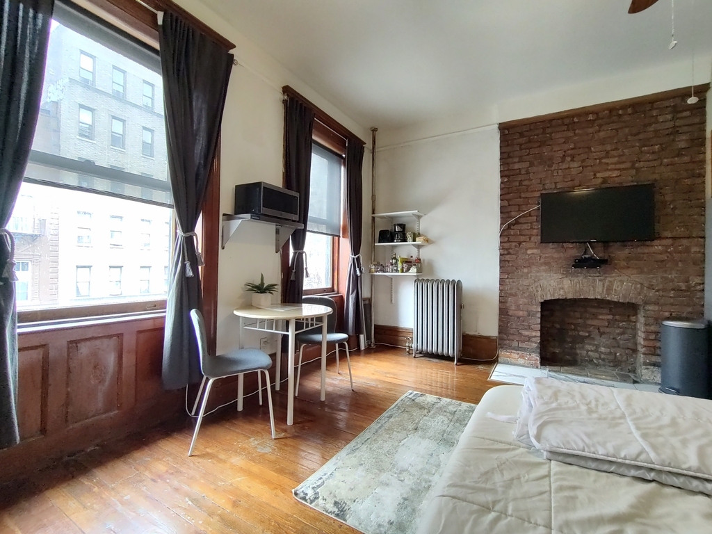 550 West 161st Street - Photo 4