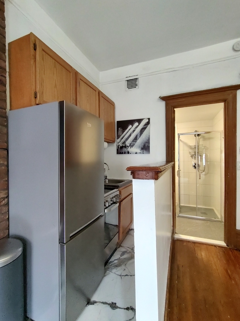 550 West 161st Street - Photo 17