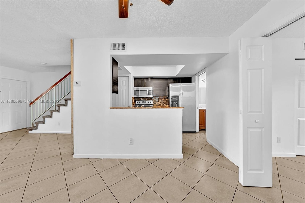 11611 Nw 35th Ct - Photo 16