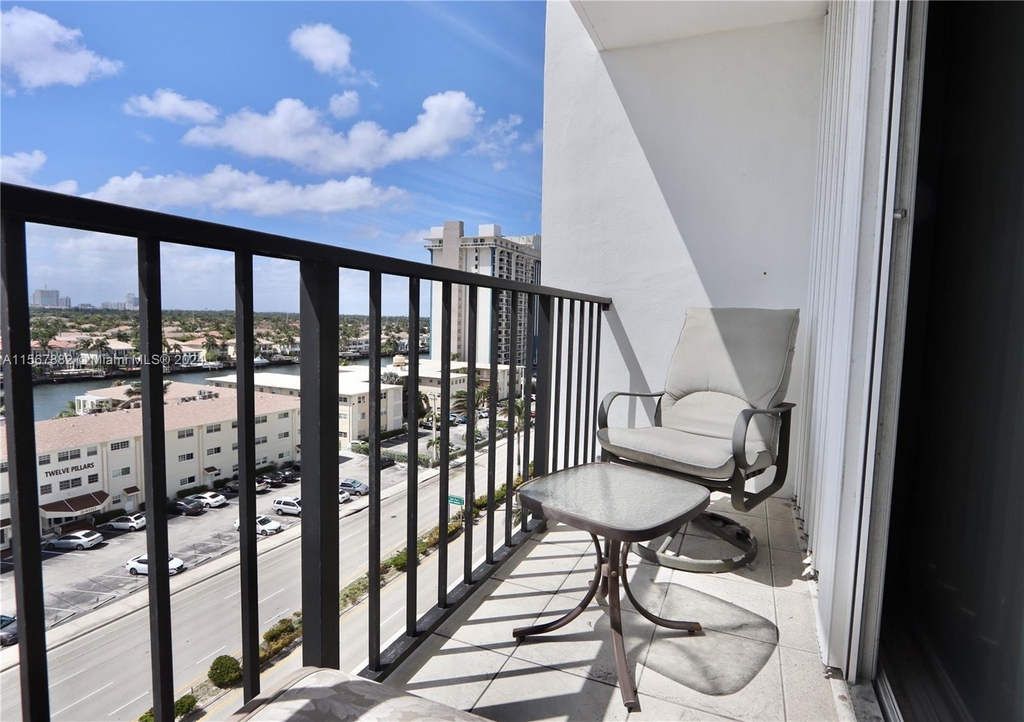 2401 S Ocean Dr - Photo 16