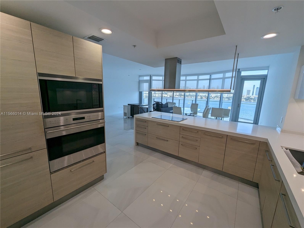 17111 E Biscayne Blvd - Photo 16