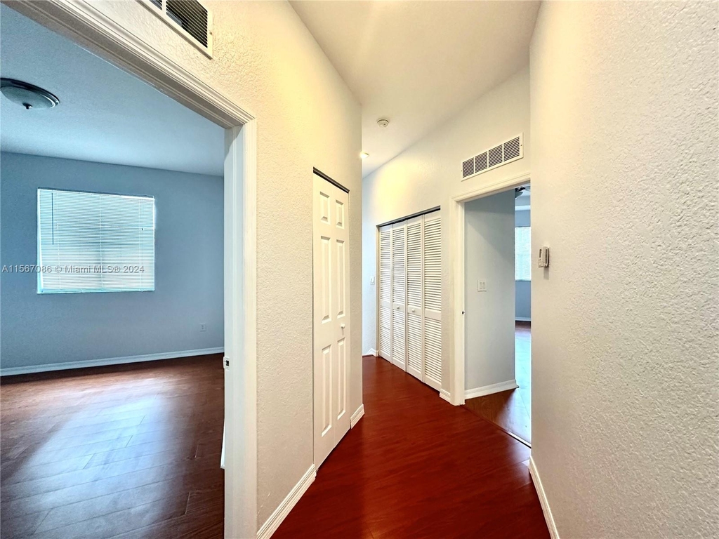 4964 Sw 140th Ter - Photo 11