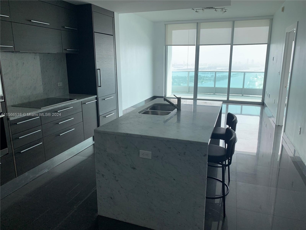 900 Biscayne Blvd - Photo 3