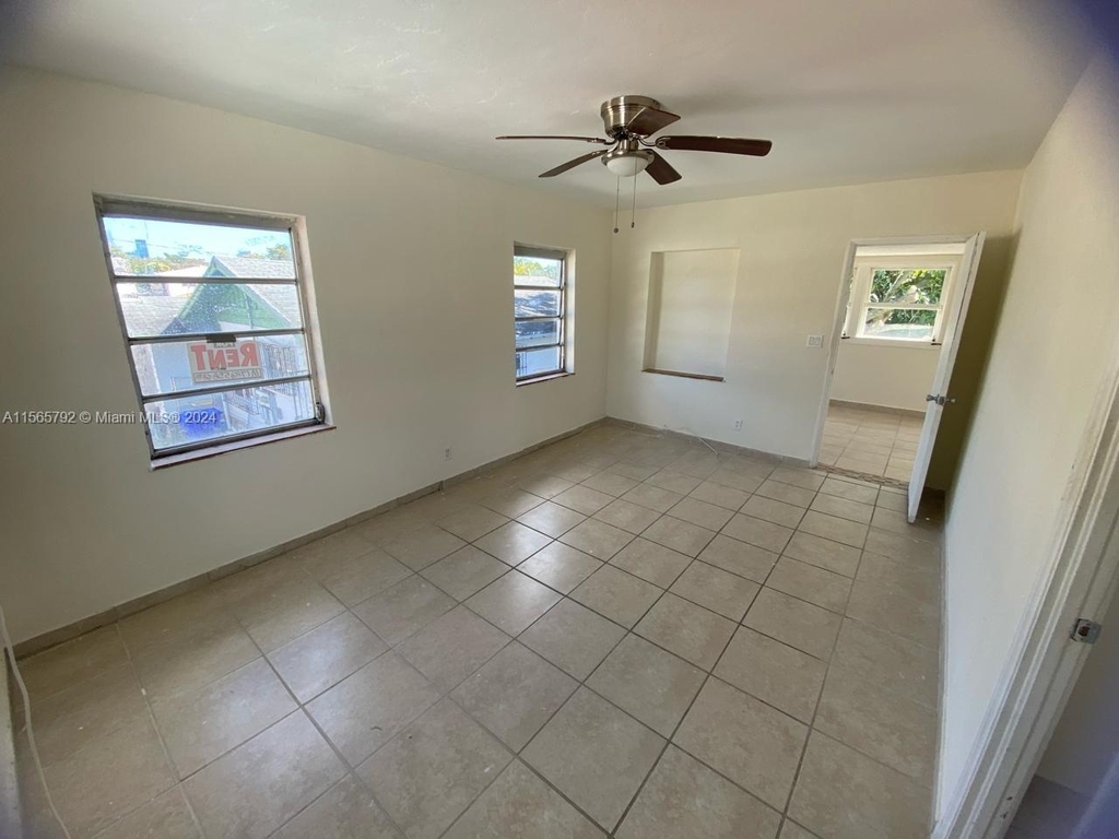 1244 Sw 13th Ct - Photo 6