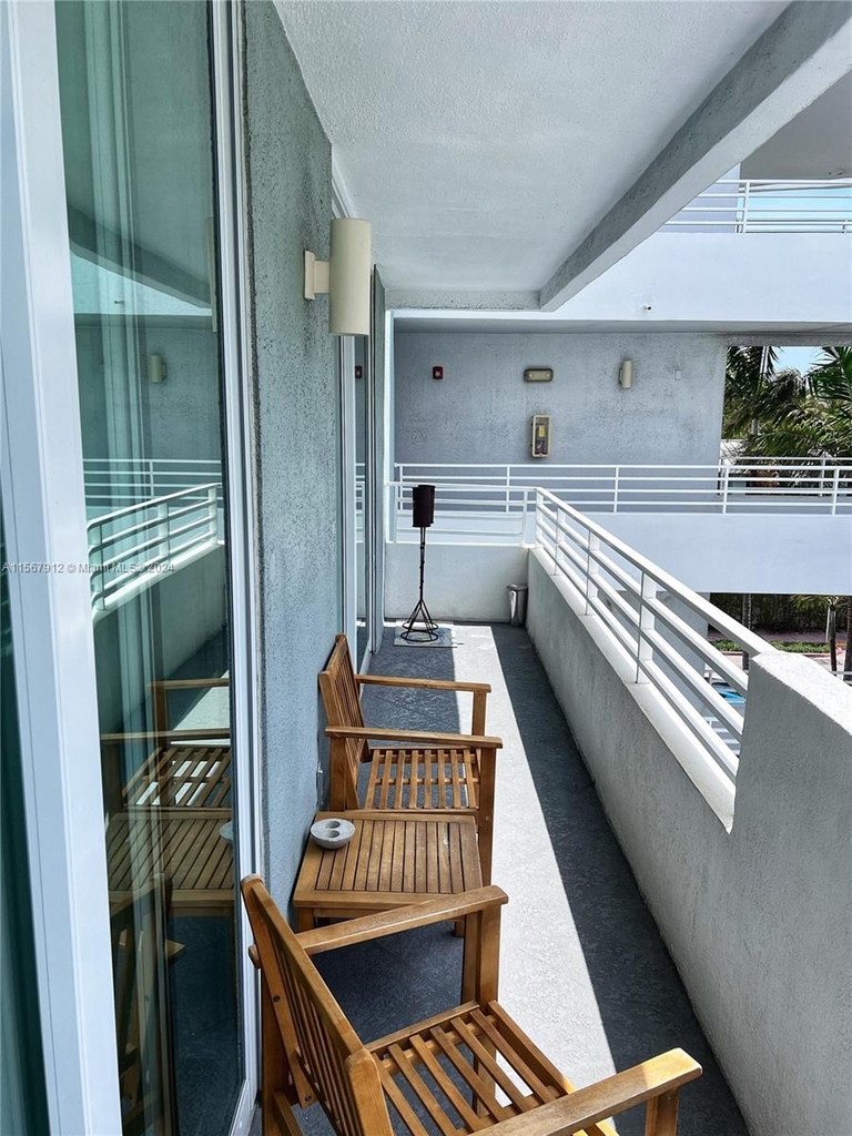 7800 Collins Ave - Photo 8