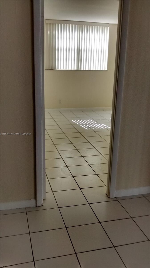 2903 N Miami Beach Blvd - Photo 4