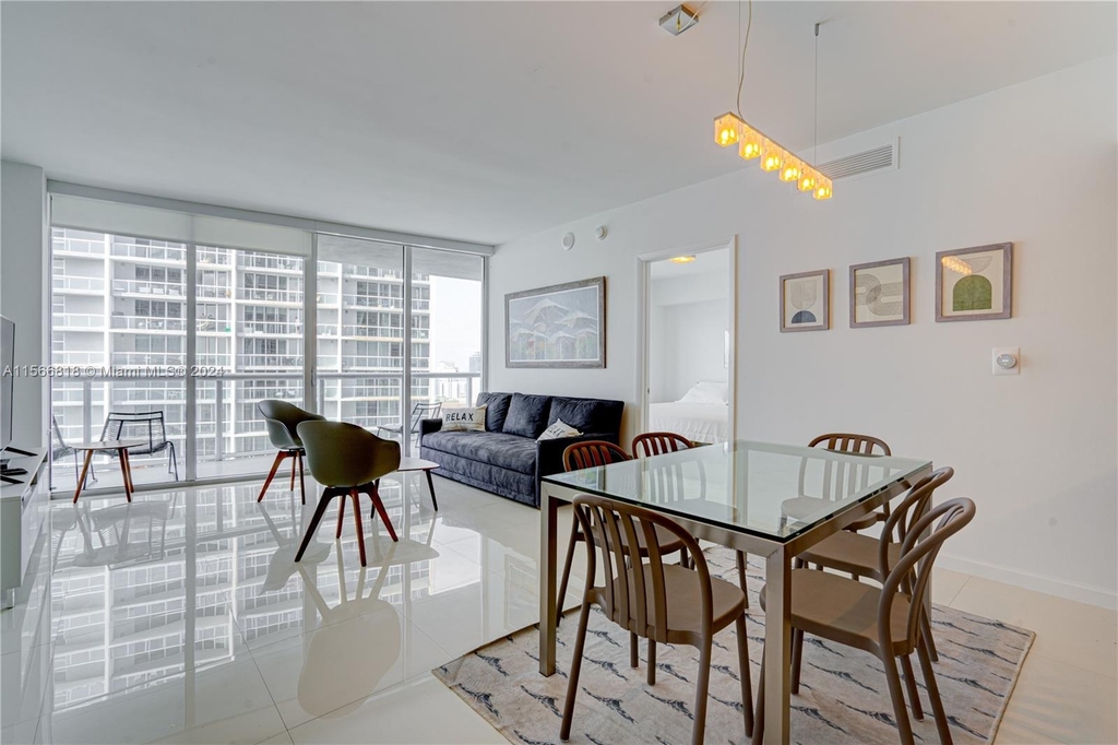 475 Brickell Ave - Photo 2