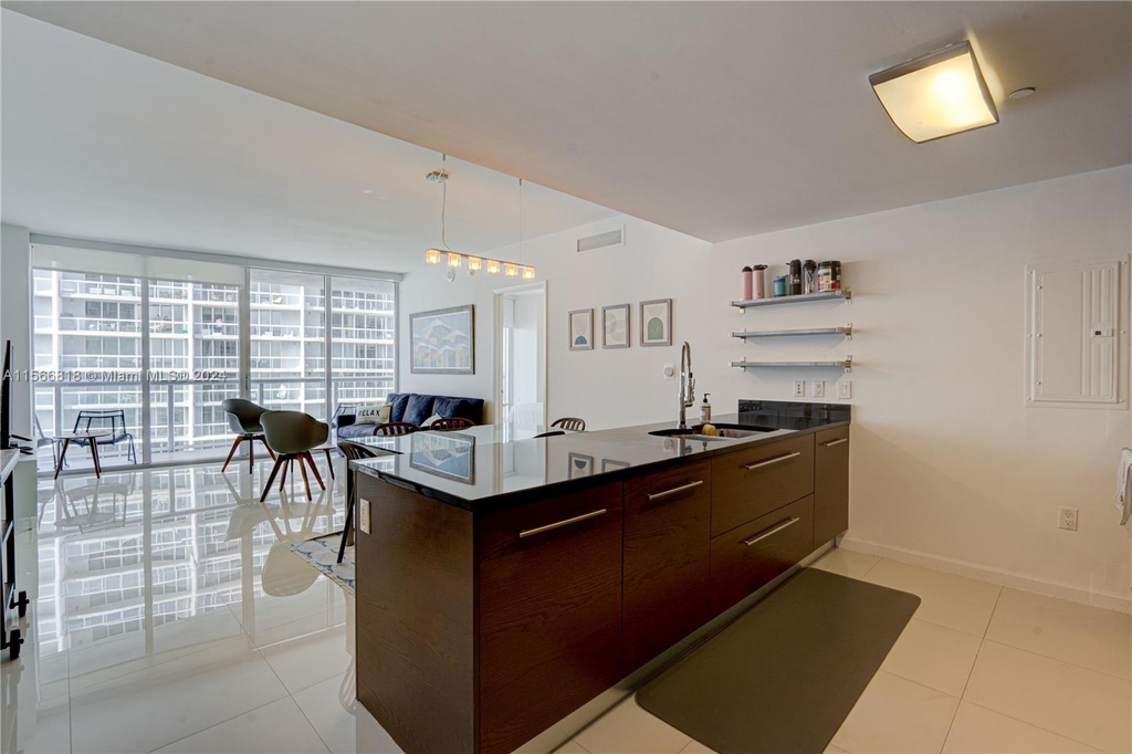 475 Brickell Ave - Photo 6