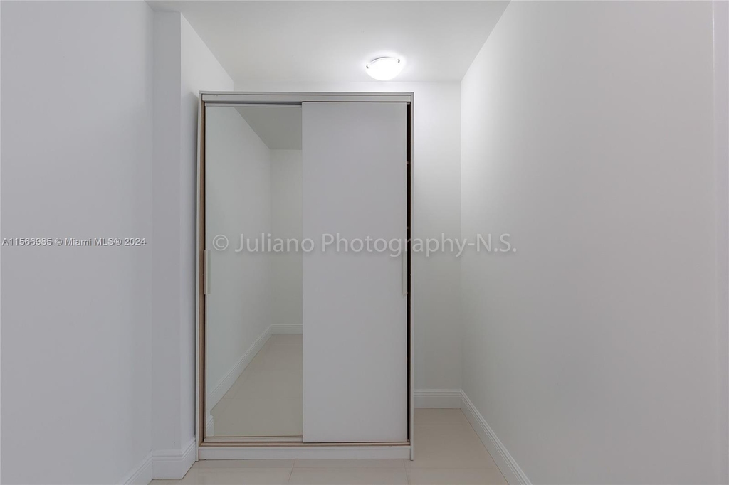 6039 Collins Ave - Photo 27