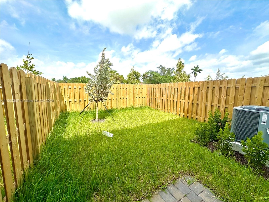 12214 Nw 24th Pl - Photo 14