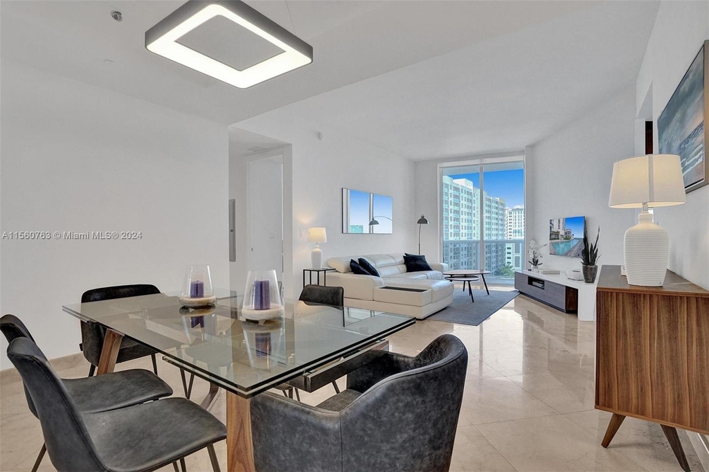 16001 Collins Ave - Photo 4