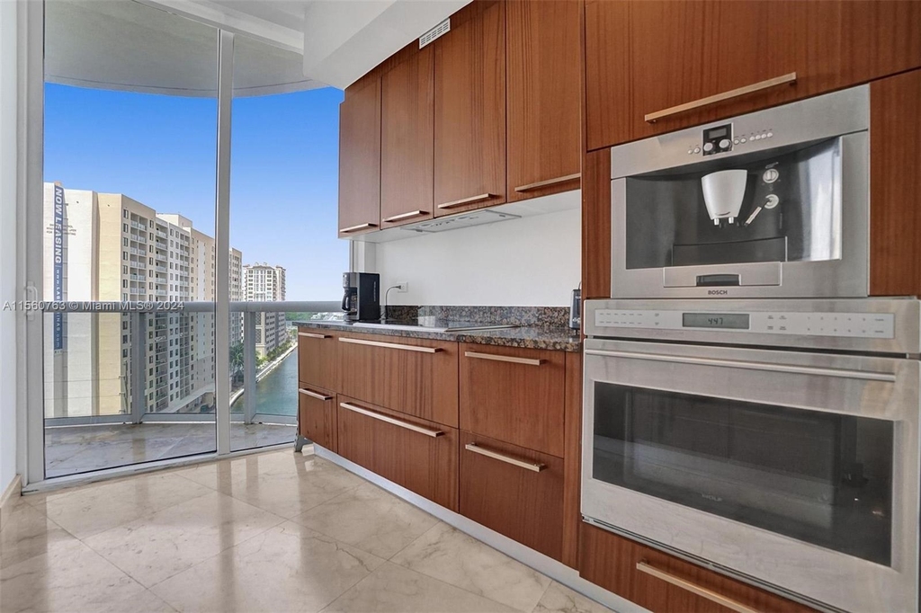 16001 Collins Ave - Photo 16