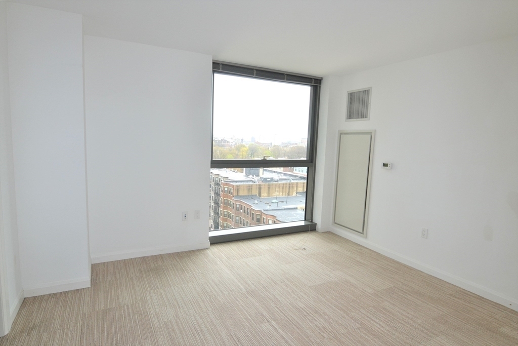 1282 Boylston St - Photo 9