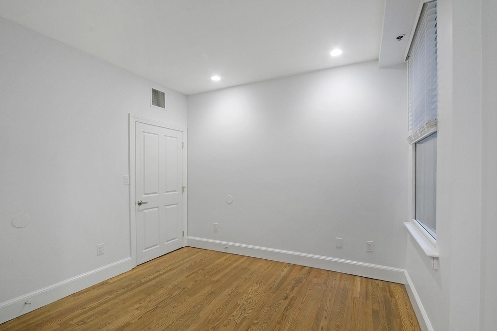 140 Boylston St. - Photo 10