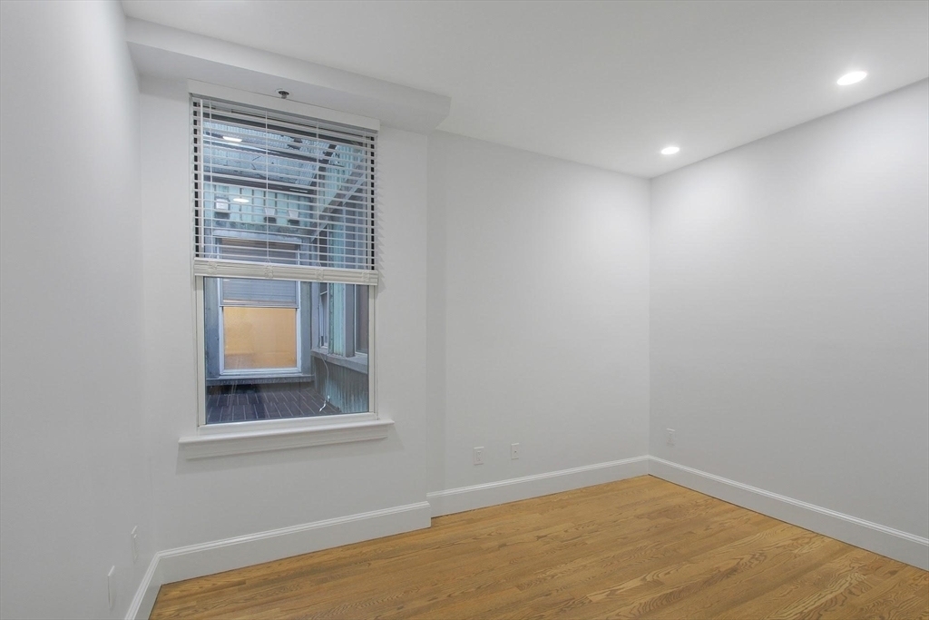 140 Boylston St. - Photo 12