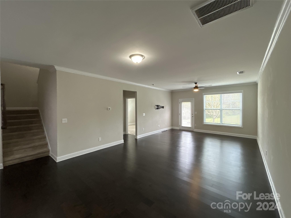 1437 Bramblewood Drive - Photo 8